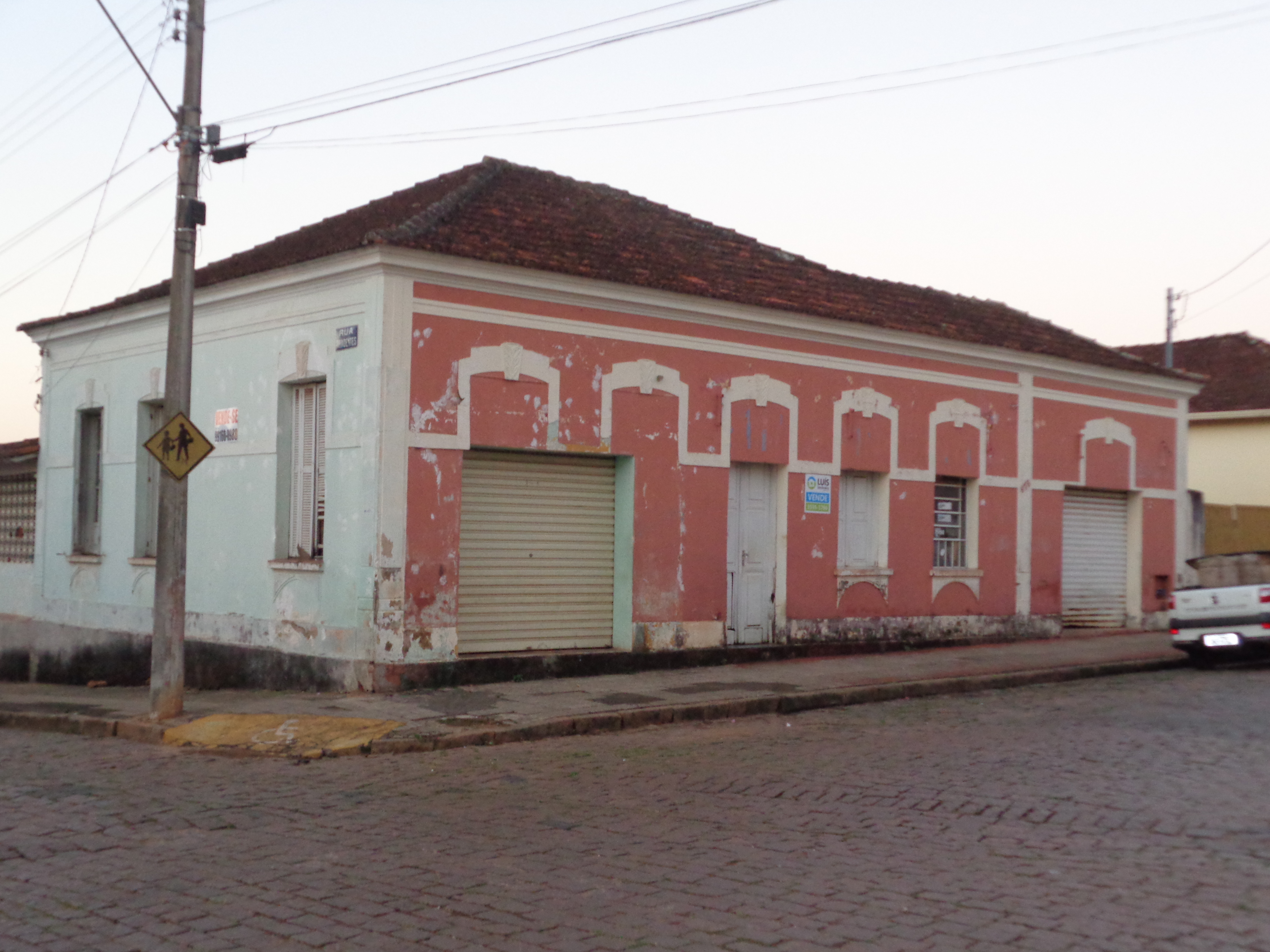 Imóvel à Venda – Rua Julio Tavares – Centro